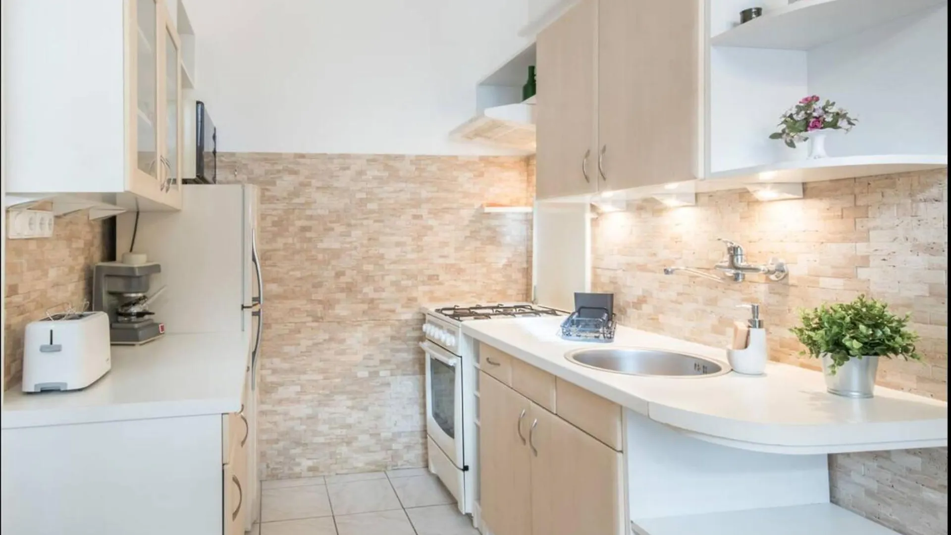 Little Americas Malibu Apartment ハンガリー